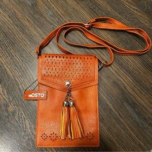 seOSTO Women’s Small Crossbody Bag NWOT Tassel Accent Faux Leather Snap Closure